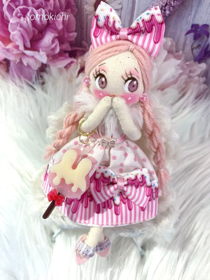 くみっきーさん専用❤️ストロベリー❤️ロリポップ❤️ドールチャーム❤️ハンドメイド