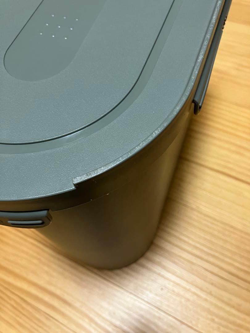 Cmkです！ タッパーウエアー　　　　　　　　　ライスキーパー20キロ