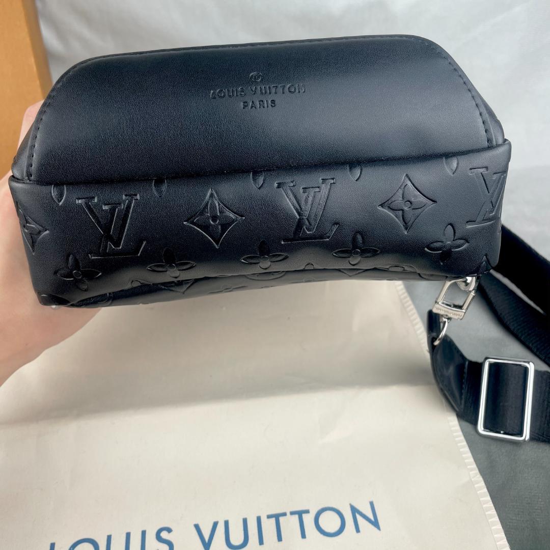 極美品 ルイヴィトン　LOUIS VUITTON　スリングバッグ ボディバッグ