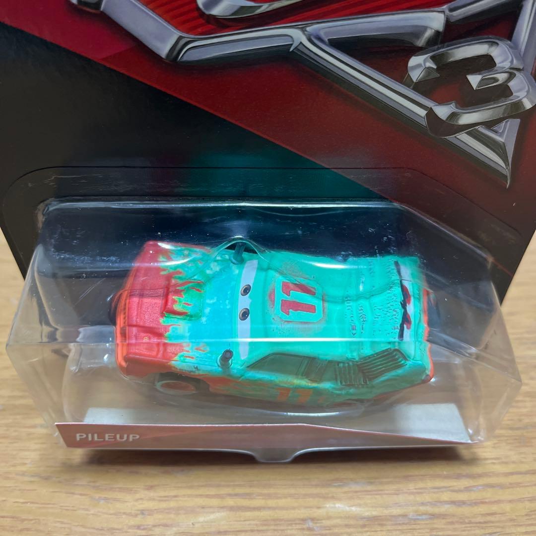 ☆新品☆ カーズ　マテル パイルアップ　ディズニー　トミカ　レア
