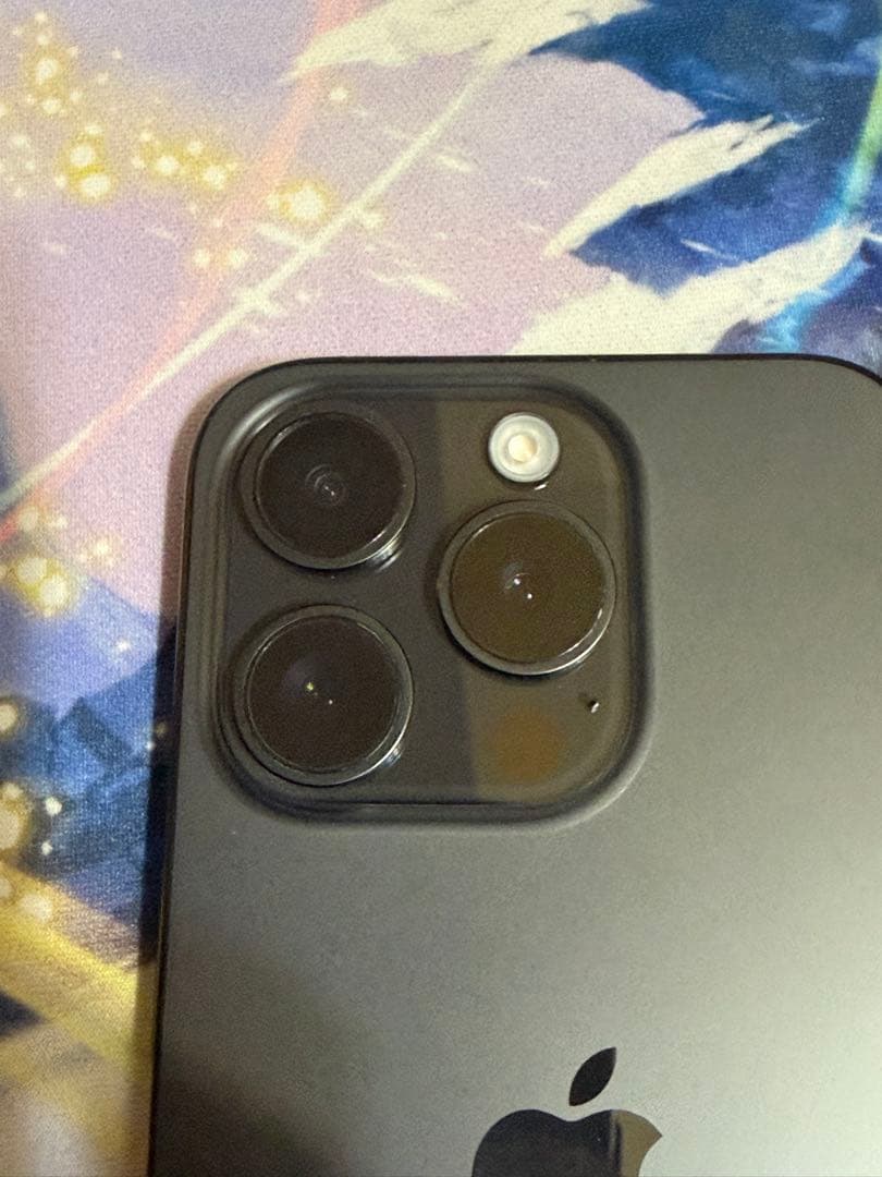 超美品 iPhone 15 pro ブラックチタニウム 256GB