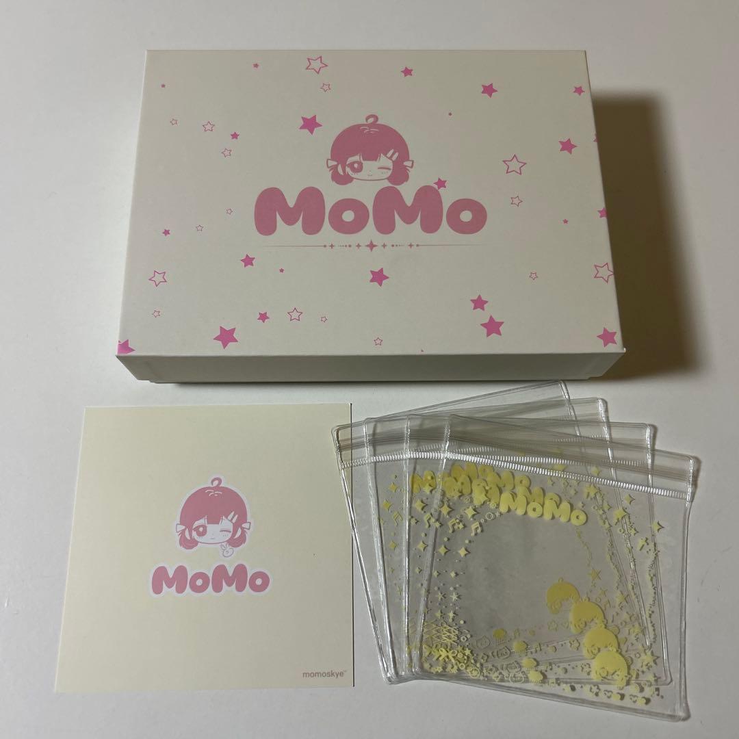 MoMo ミニロールケーキ4種＋マグネット&シール ほっこりスクイーズセット