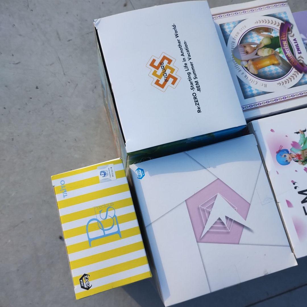 リゼロ　エミリア　レム　フィギュアまとめ売り