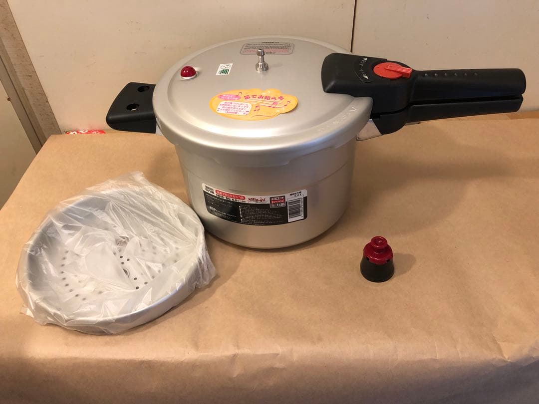 未使用　理研　圧力鍋　キッチンハーモニー　NHS-60 6.0L