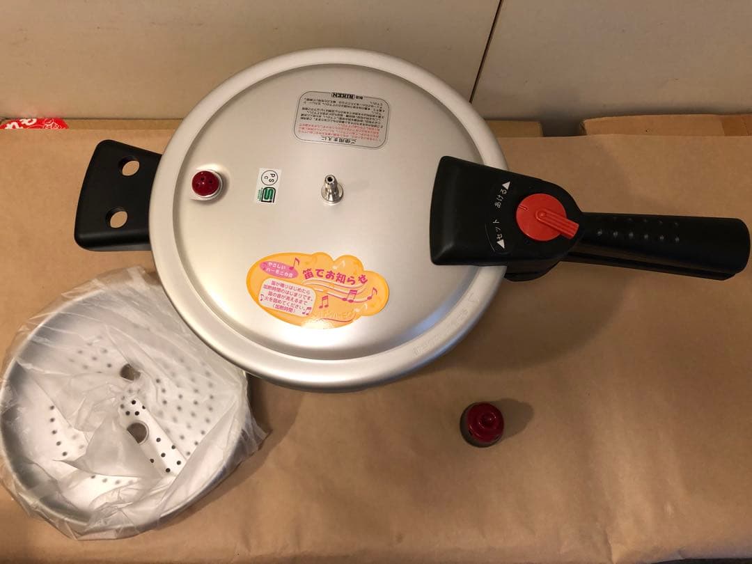 未使用　理研　圧力鍋　キッチンハーモニー　NHS-60 6.0L