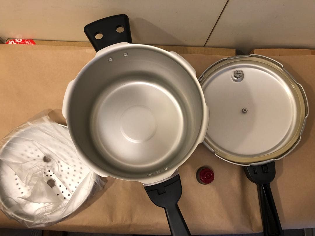 未使用　理研　圧力鍋　キッチンハーモニー　NHS-60 6.0L