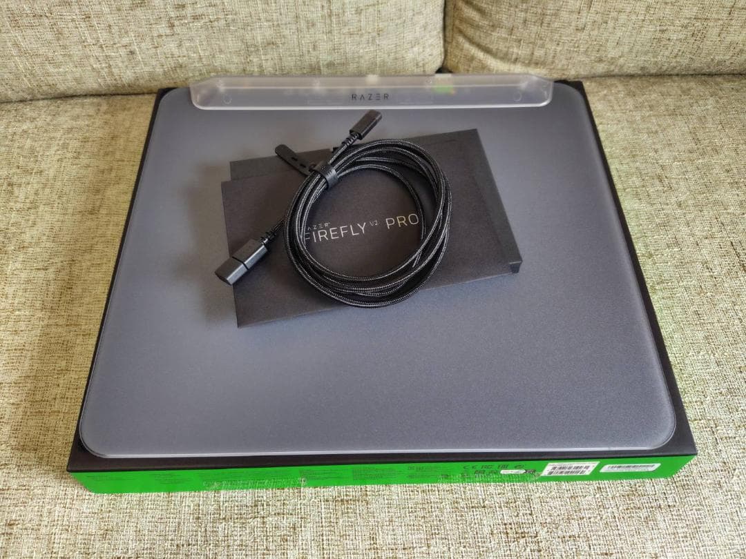 【未使用】Razer Firefly V2 Pro Phantom Wh