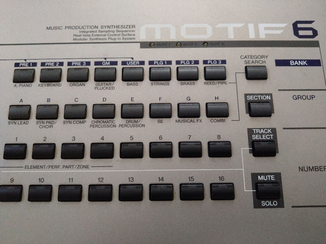 【中古】YAMAHA MOTIF 6 シンセサイザー