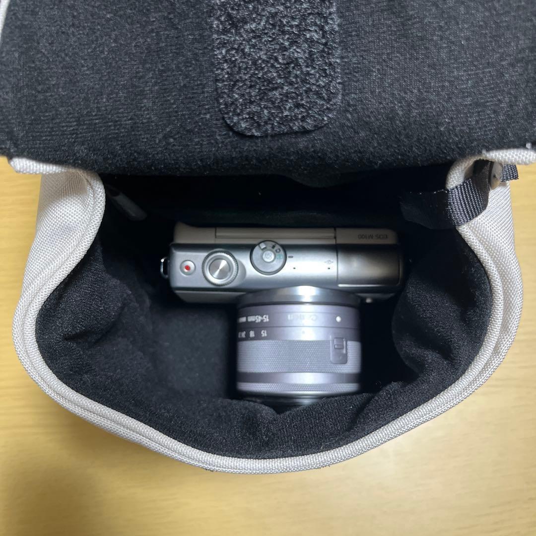 EOS M100 ダブルレンズキット ホワイト 付属品付き