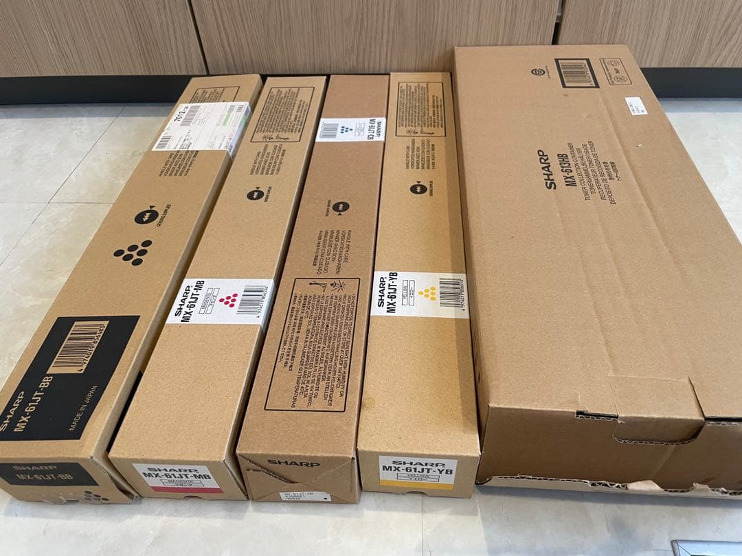 SHARPトナー4色、トナー回収容器（未開封品）