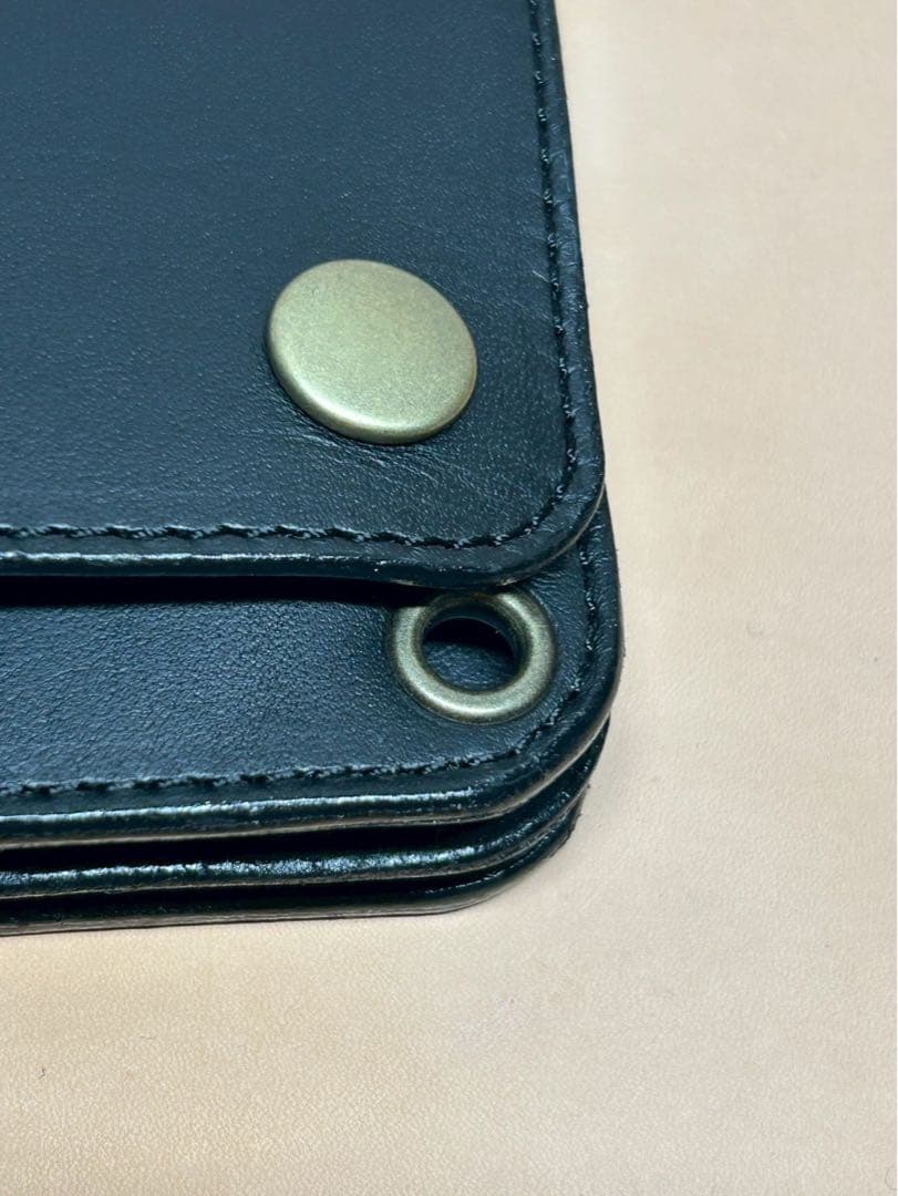 トラッカーウォレット　ミドル　ロング　3層　コンパクト財布　本革　牛革