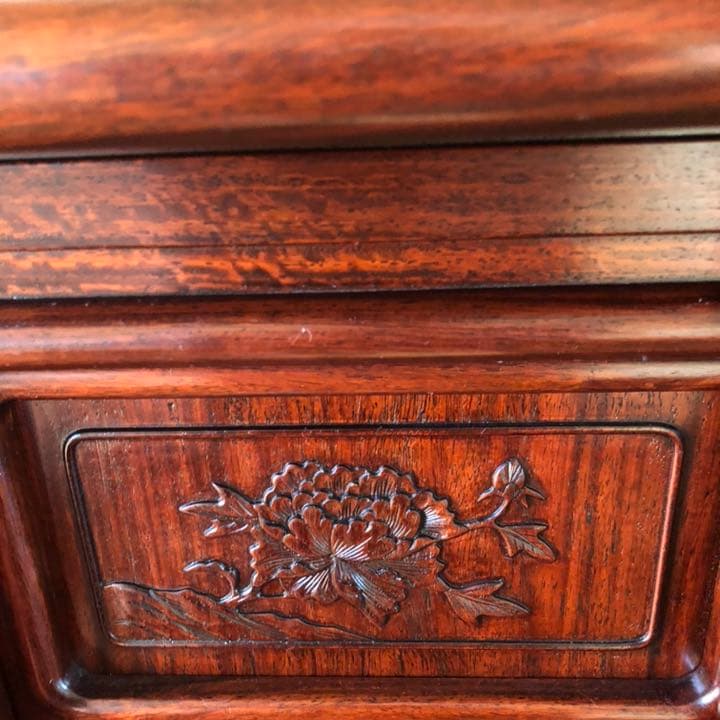 中国小叶紫檀家具 紫檀茶箪笥 透かし彫り飾り棚 年代品