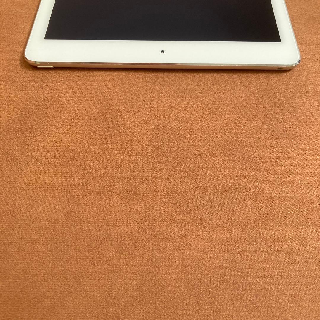 957 電池ほぼ新品☆iPad Air2 第2世代 16GB WIFIモデル☆