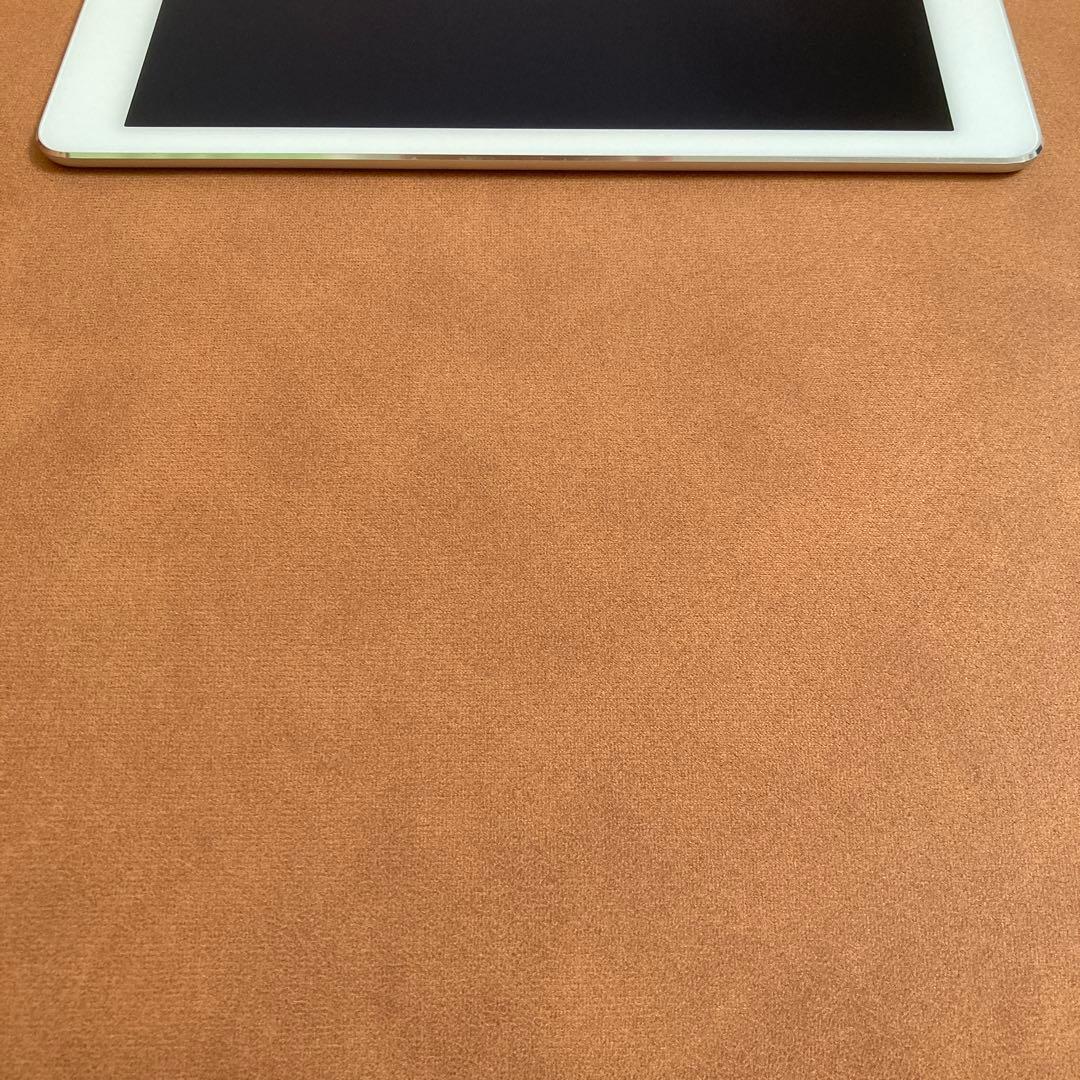 957 電池ほぼ新品☆iPad Air2 第2世代 16GB WIFIモデル☆
