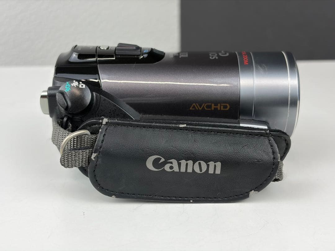 Canon ビデオカメラ IVIS HF20