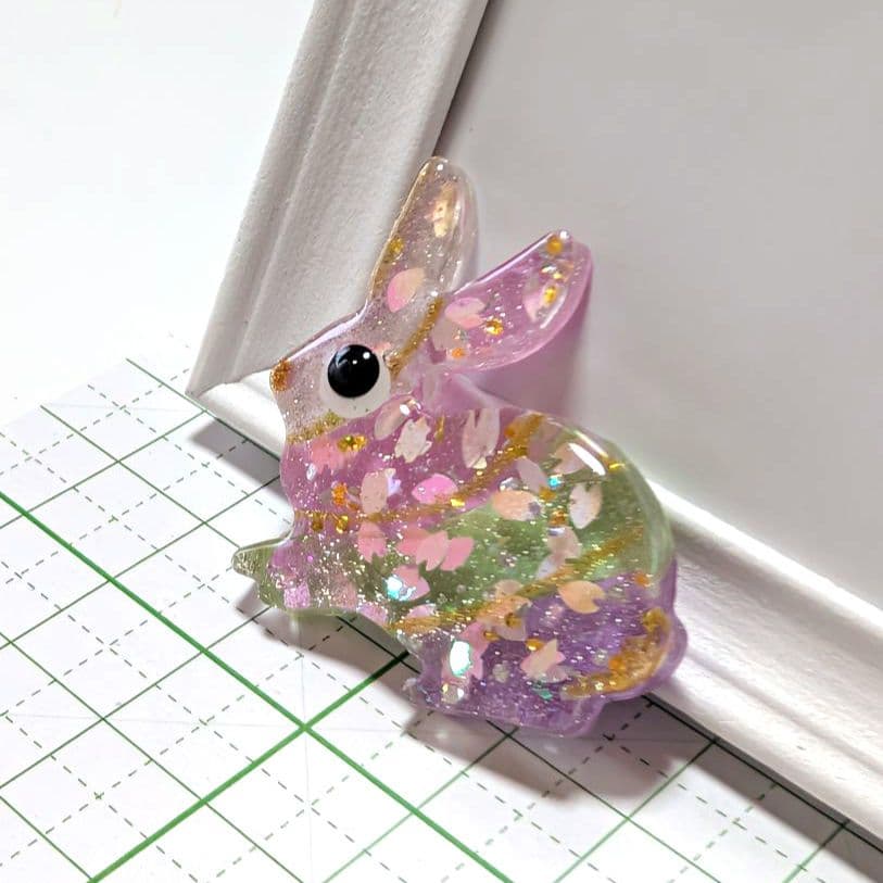 ウサギ（訳あり）レジンヘアゴム　桜吹雪