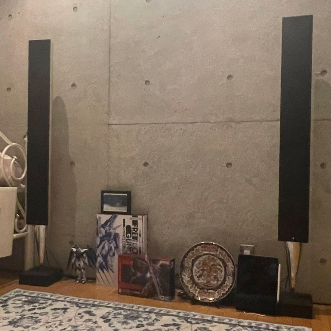 スピーカー・ウーファー Bang&Olufsen Beolab 8000 + Beosound Core