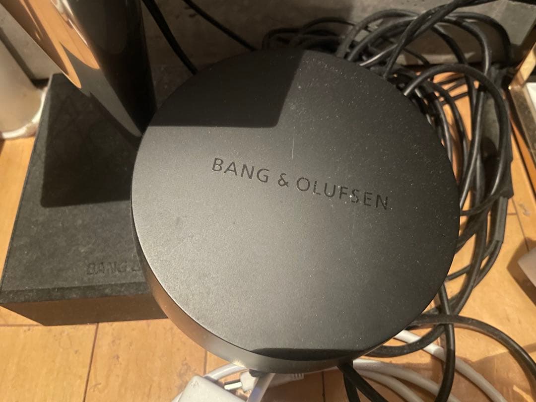 スピーカー・ウーファー Bang&Olufsen Beolab 8000 + Beosound Core