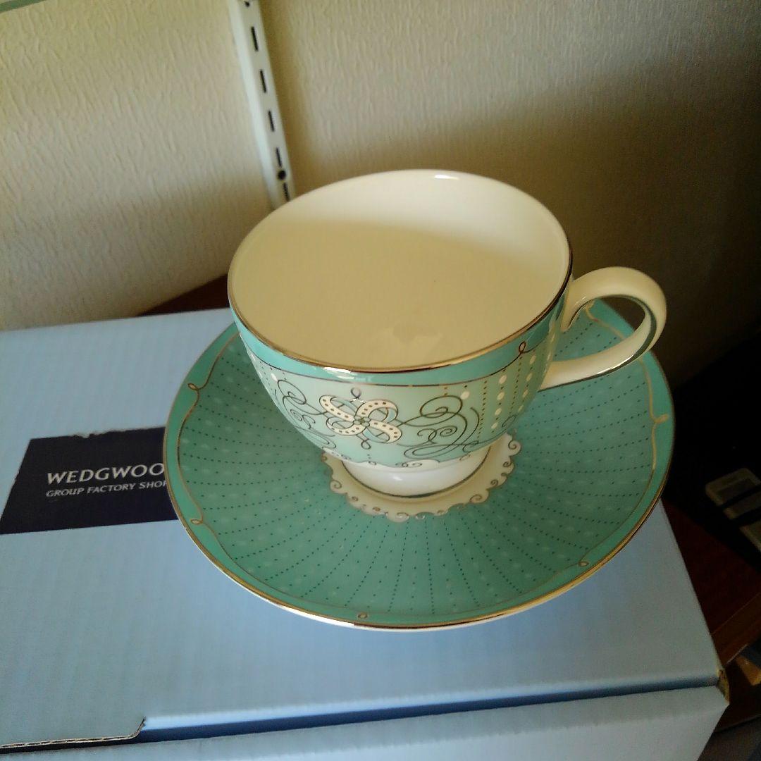 こ*の様 WE DGWOOD コ━ヒ━カップペア　箱付きお値下げ 本日中お買いあ