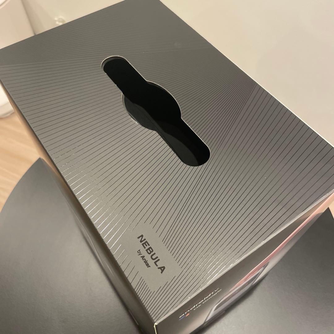 Nebula Cosmos Laser 4K スタンド付き