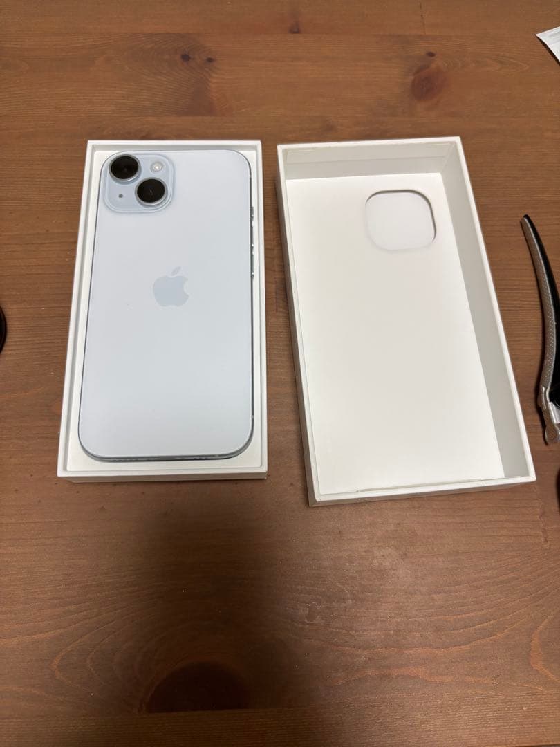 iPhone15 128G ブルー　SIMフリー