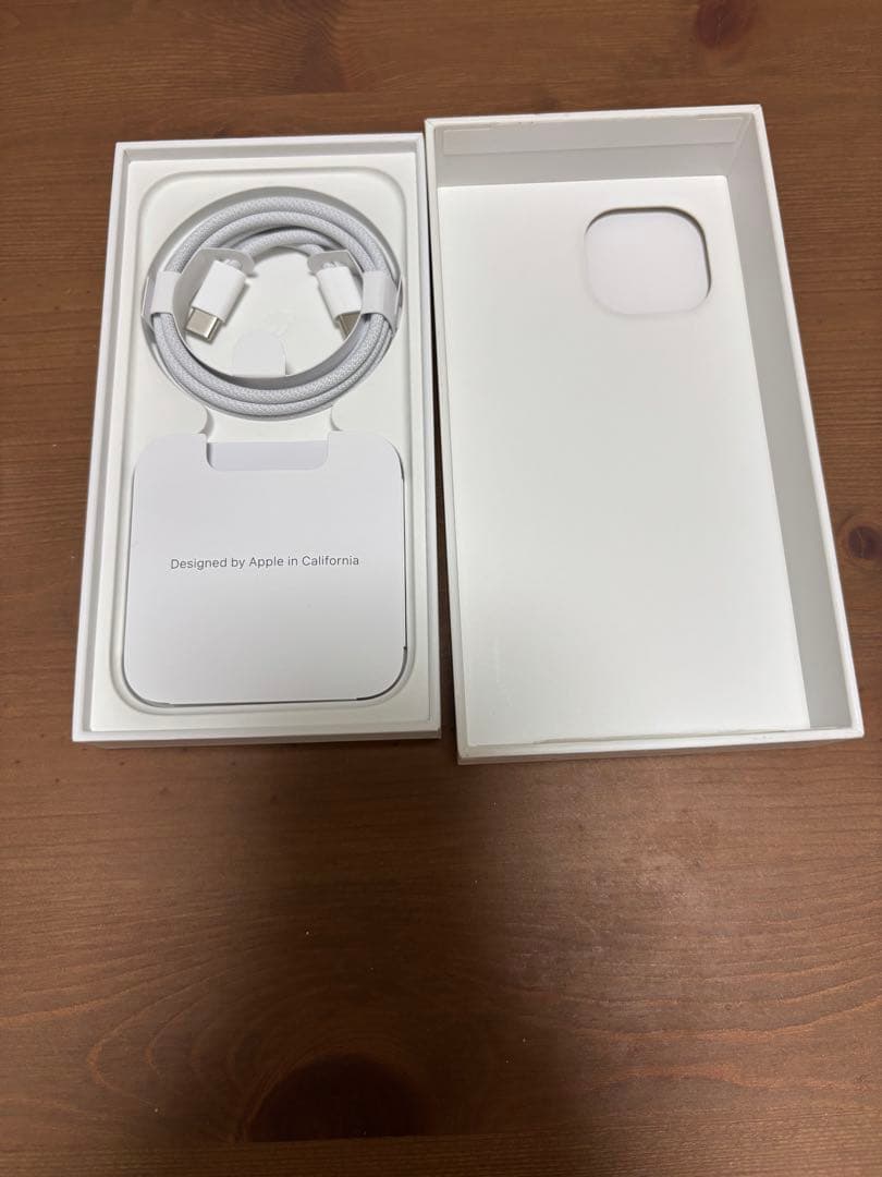 iPhone15 128G ブルー　SIMフリー