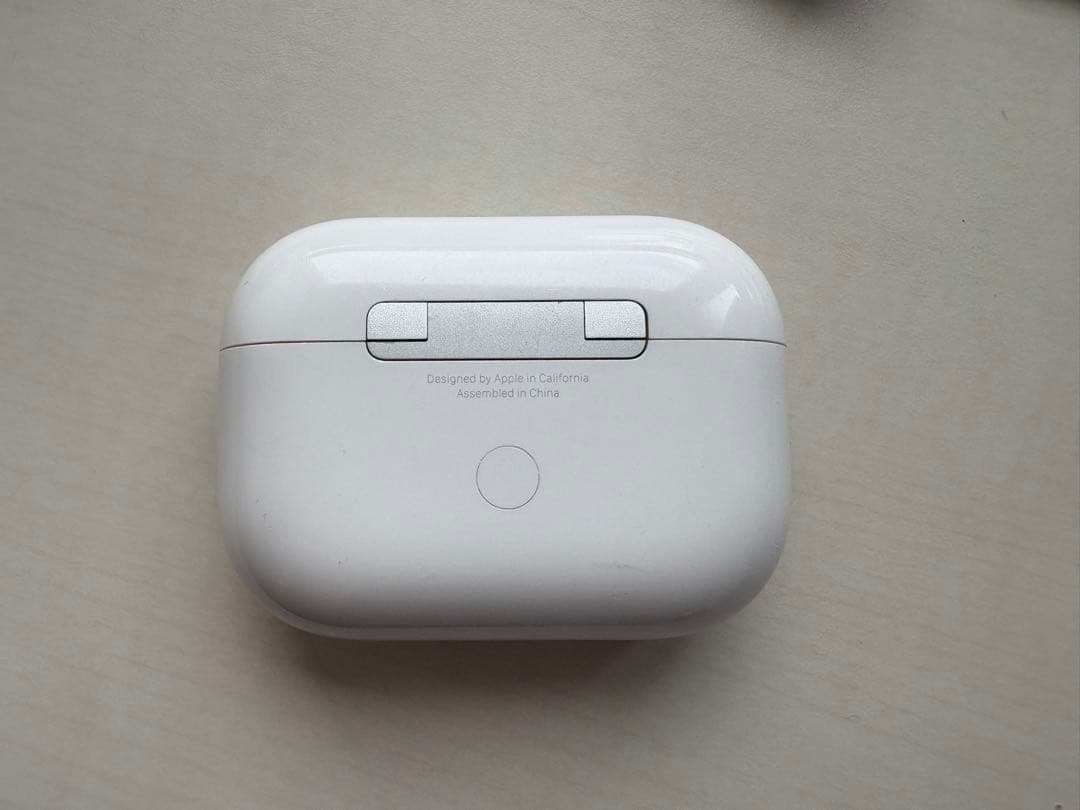 【純正】AirPodsPro(第1世代) 充電ケース、未使用ケーブル付