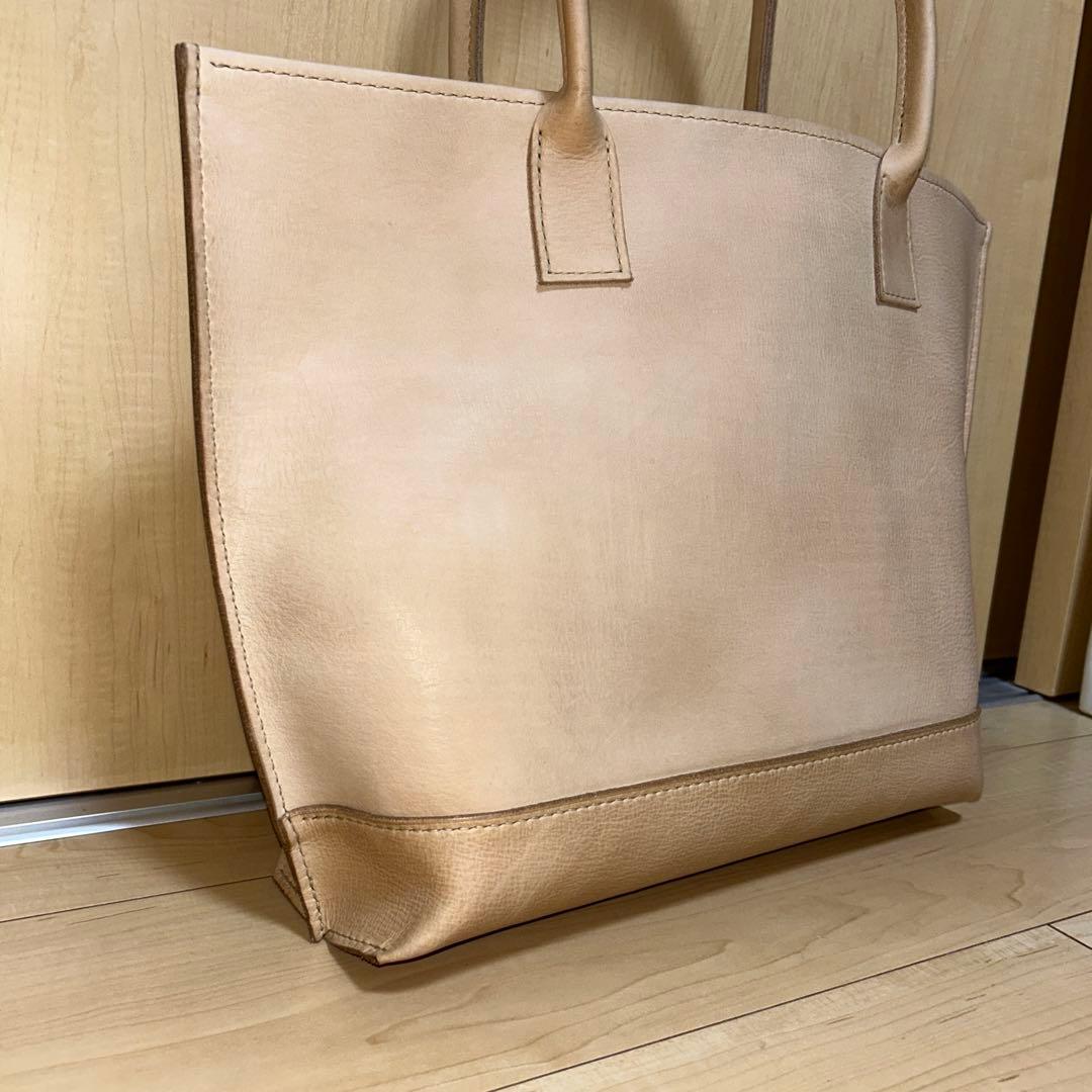 革好きに！　素仕上げベジタブルタンニン鞣し革のトートバッグ　エイジング