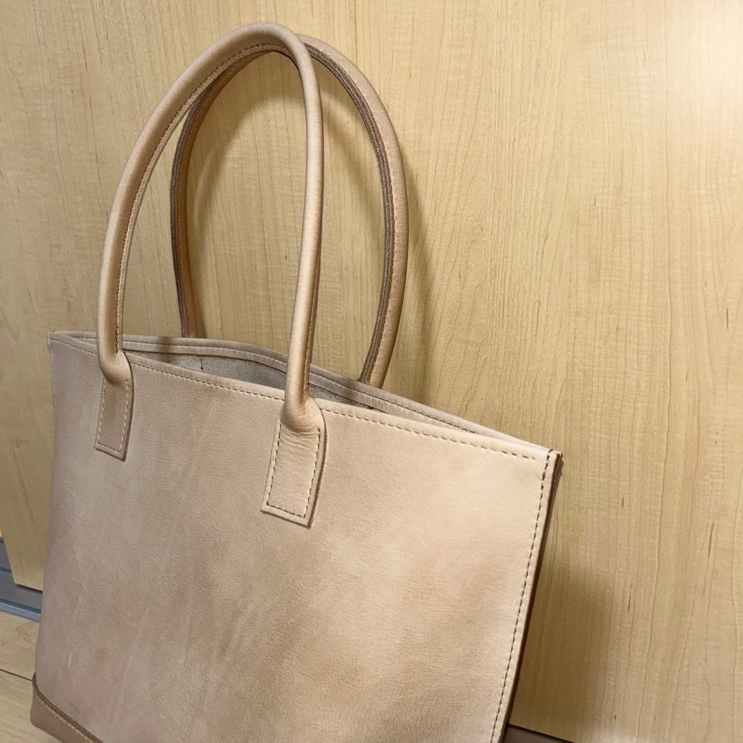 革好きに！　素仕上げベジタブルタンニン鞣し革のトートバッグ　エイジング