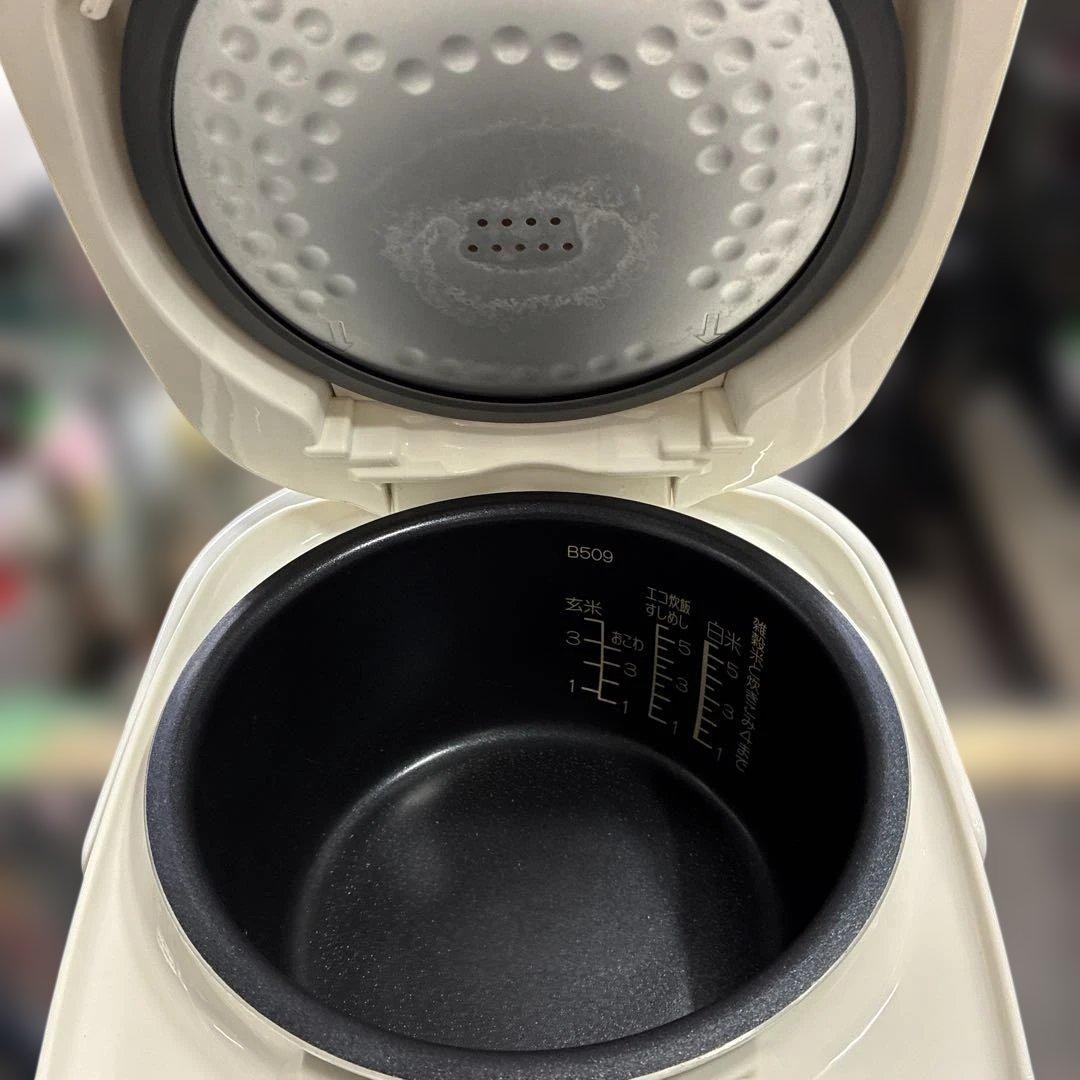 象印　22年NL-DA10 5合炊き炊飯器　整理番号A4