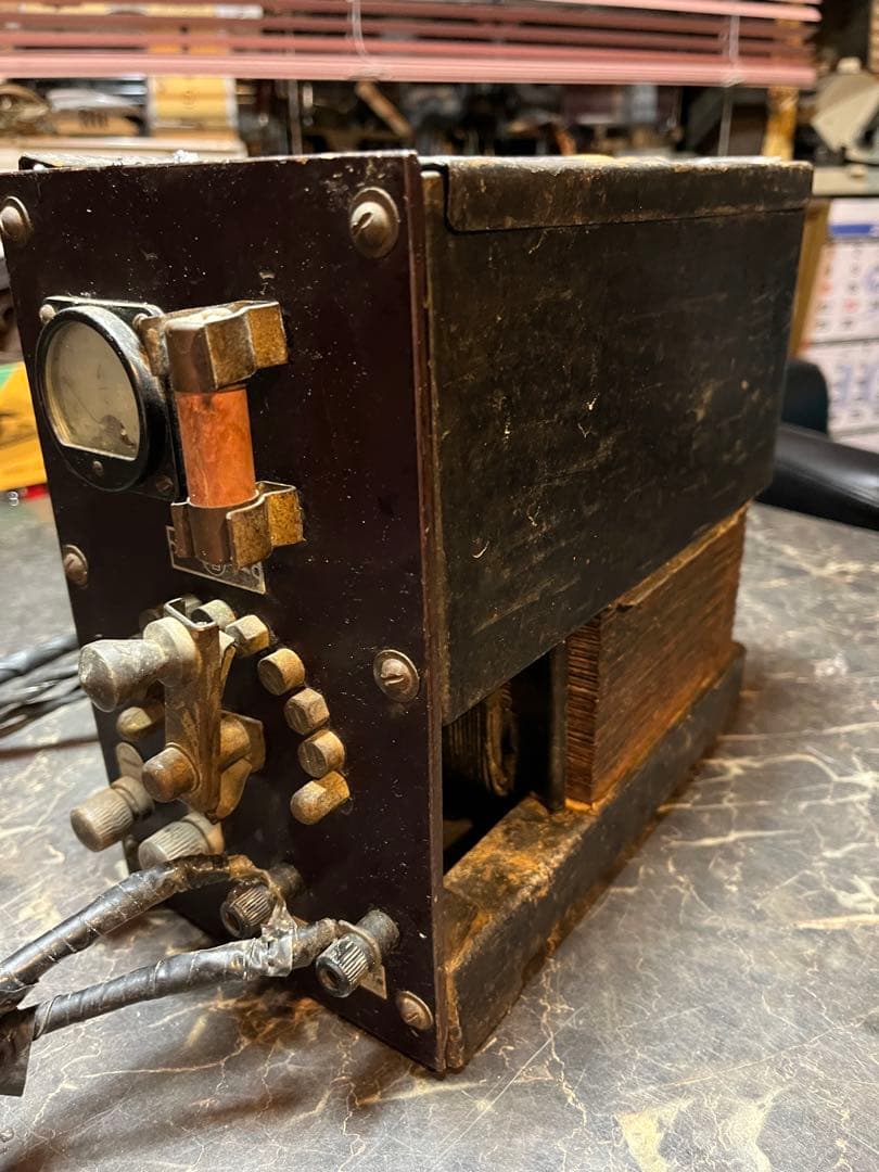 タンガー充電器、アンティーク充電器、 ミリタリー、1900年前半充電器