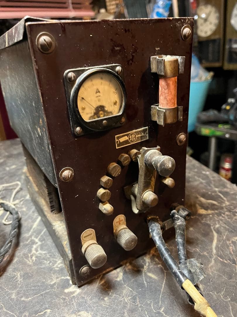 タンガー充電器、アンティーク充電器、 ミリタリー、1900年前半充電器