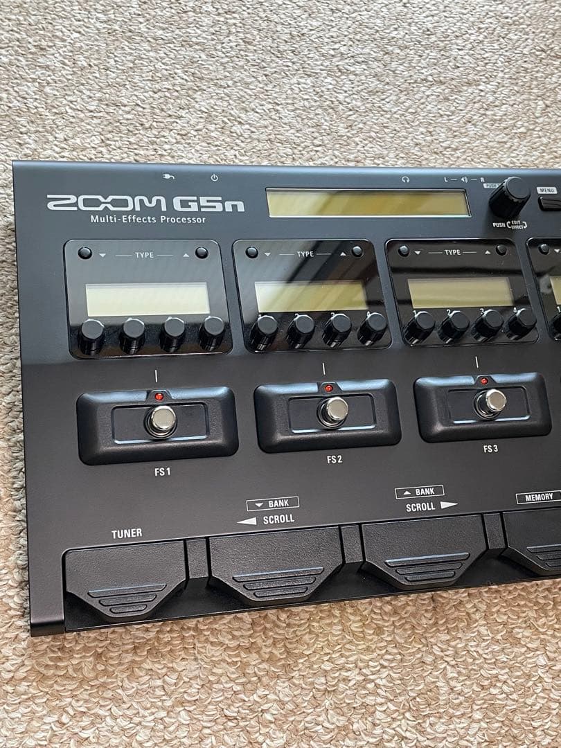 ZOOM G5n ギターエフェクター　専用キャリングケース付き