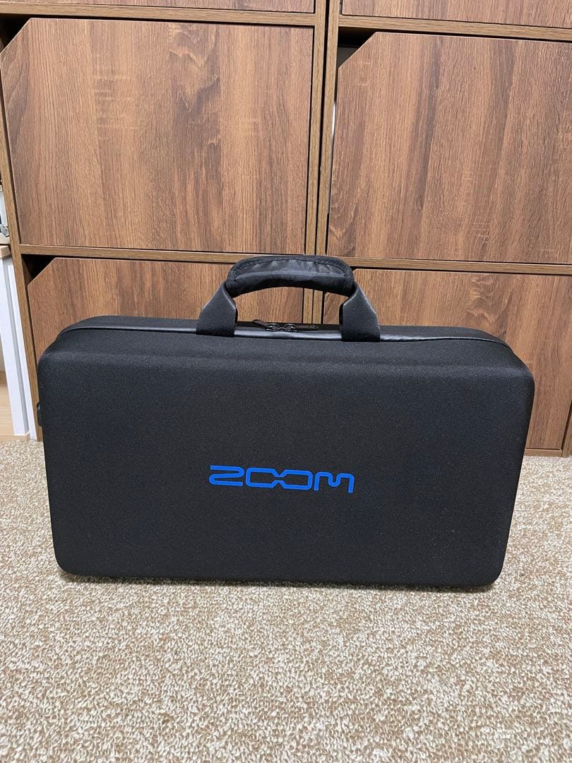 ZOOM G5n ギターエフェクター　専用キャリングケース付き