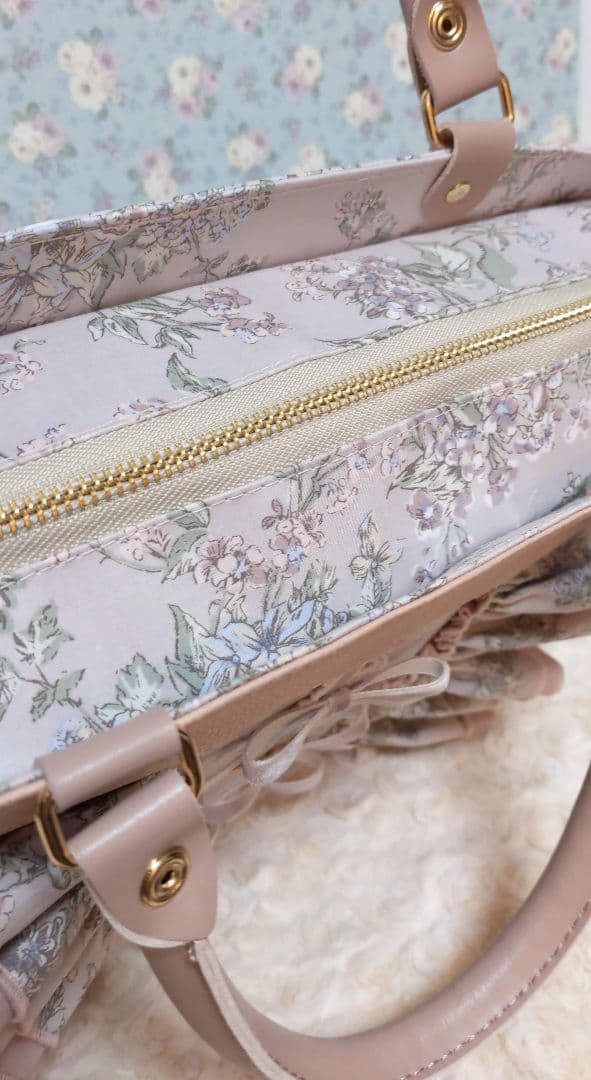 シ*]様 リバティ　セリーヌ　ミストラベンダー　フラップファスナー付フリルトート