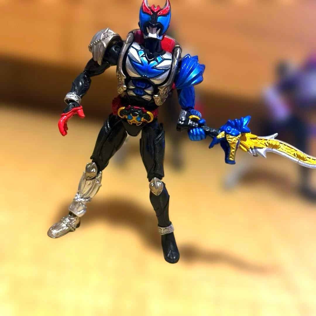 フィギュア　仮面ライダーキバ　装着変身　超合金4体セット売り