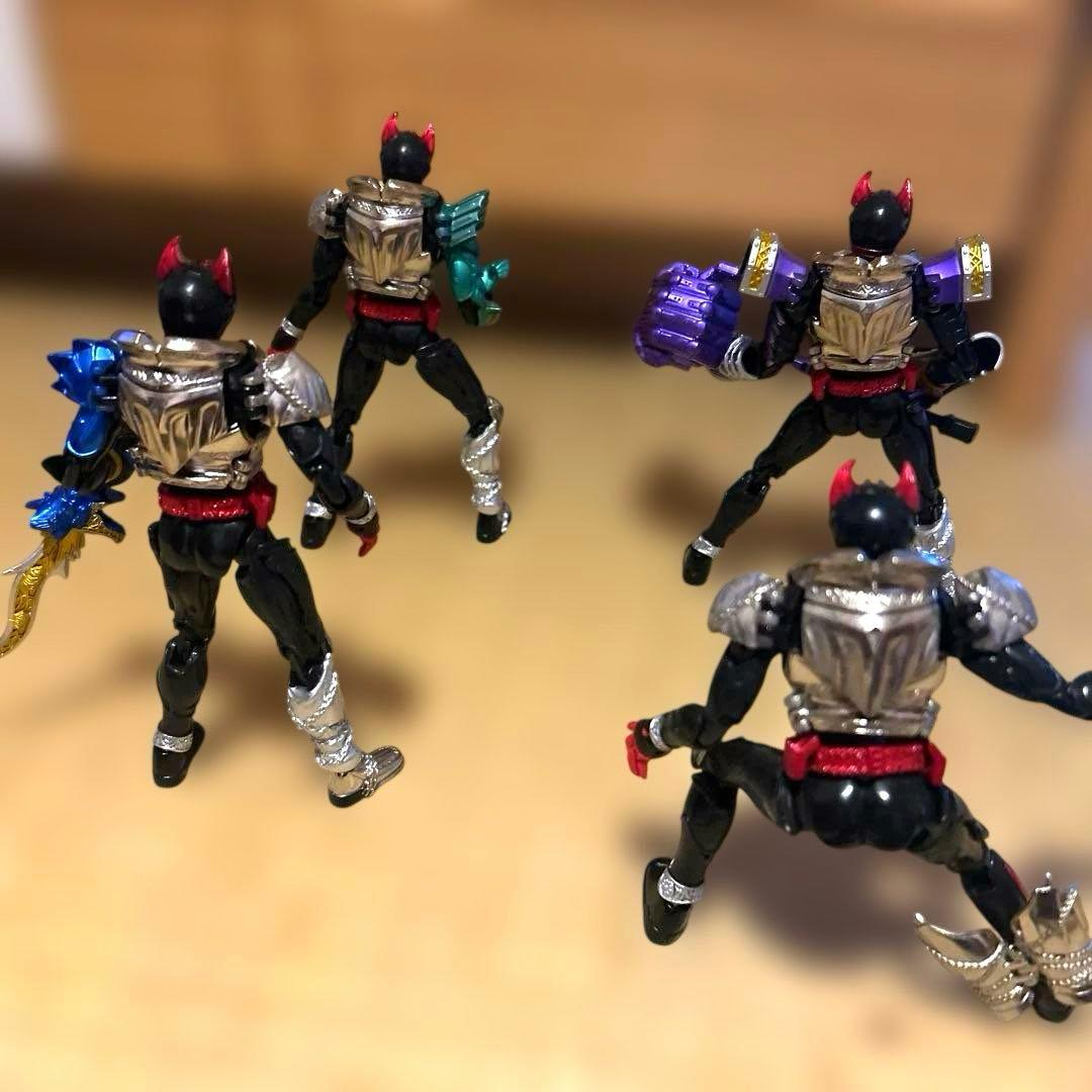 フィギュア　仮面ライダーキバ　装着変身　超合金4体セット売り
