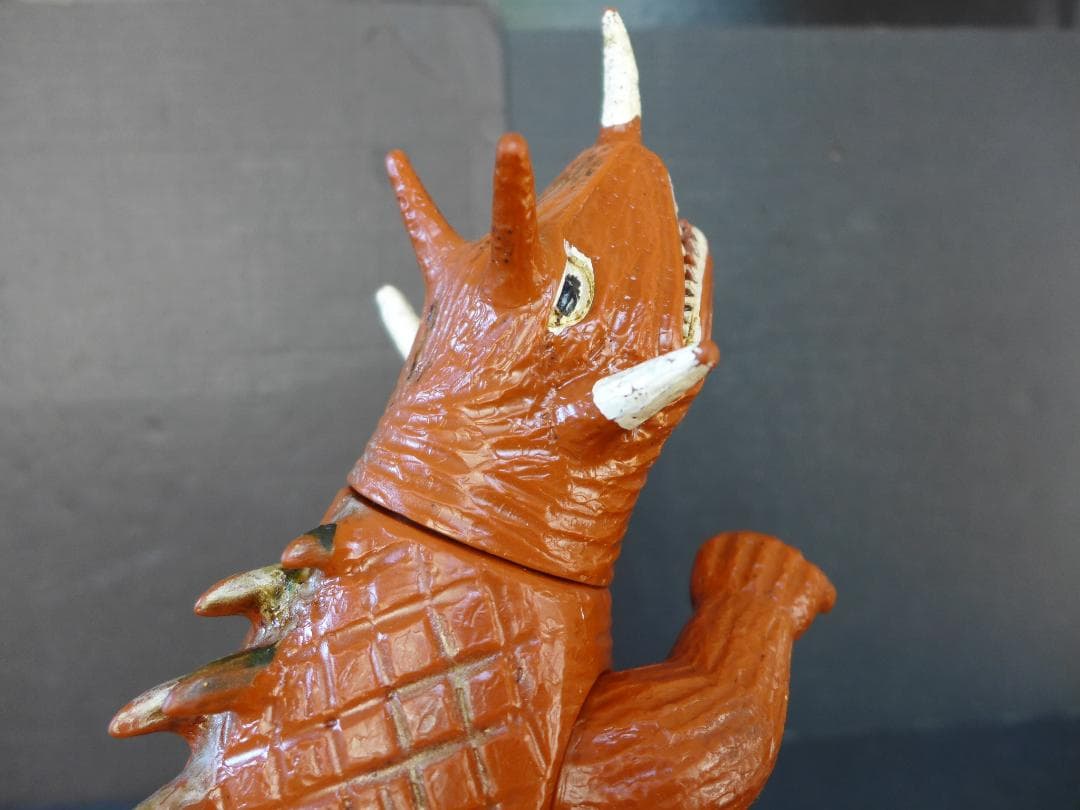 ウルトラ怪獣　冷凍怪獣バルゴン　ソフビ人形　フィギュア　大映刻印入 中古20cm