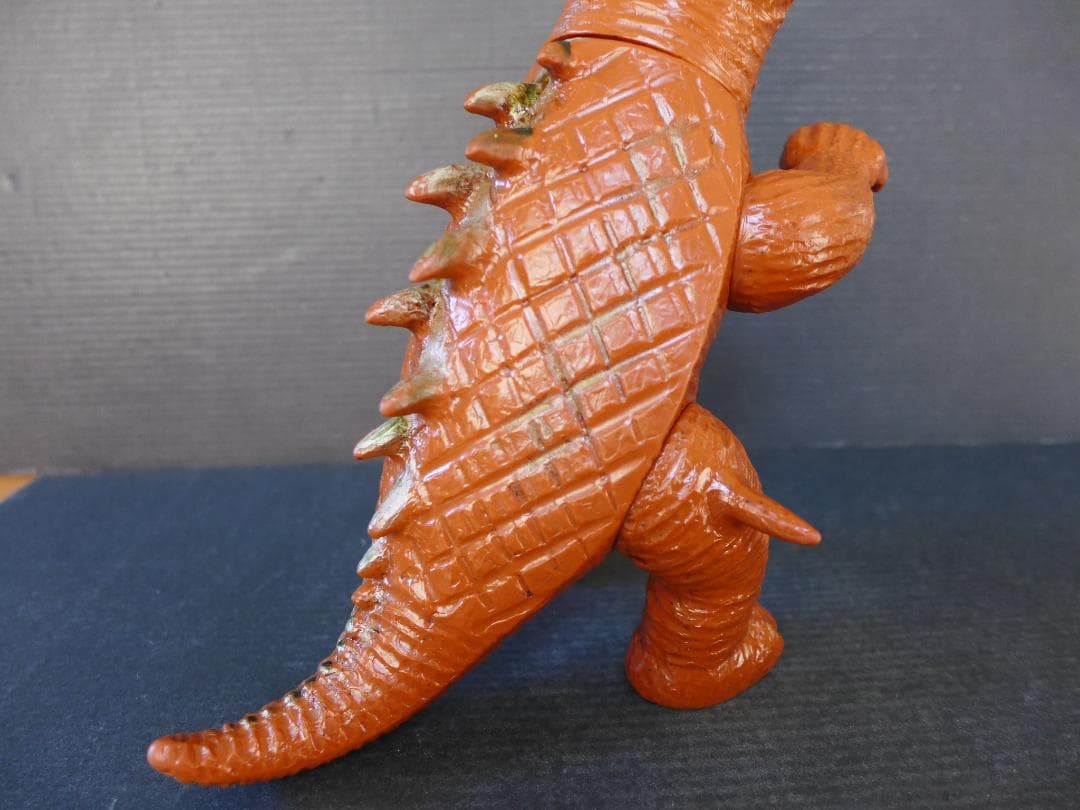 ウルトラ怪獣　冷凍怪獣バルゴン　ソフビ人形　フィギュア　大映刻印入 中古20cm