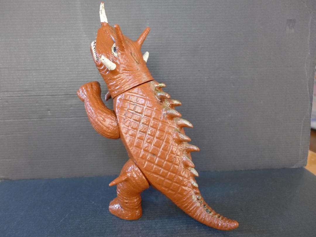 ウルトラ怪獣　冷凍怪獣バルゴン　ソフビ人形　フィギュア　大映刻印入 中古20cm