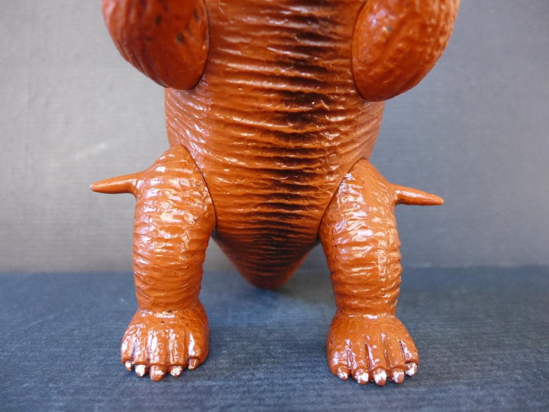 ウルトラ怪獣　冷凍怪獣バルゴン　ソフビ人形　フィギュア　大映刻印入 中古20cm