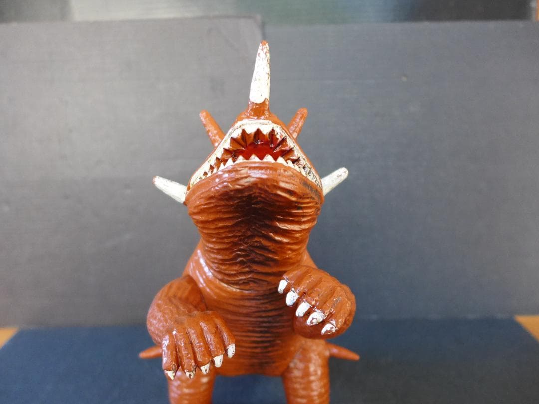 ウルトラ怪獣　冷凍怪獣バルゴン　ソフビ人形　フィギュア　大映刻印入 中古20cm