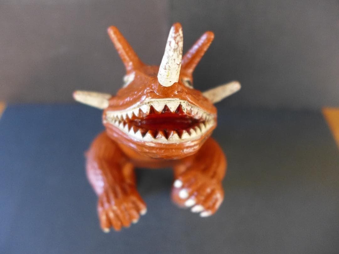 ウルトラ怪獣　冷凍怪獣バルゴン　ソフビ人形　フィギュア　大映刻印入 中古20cm