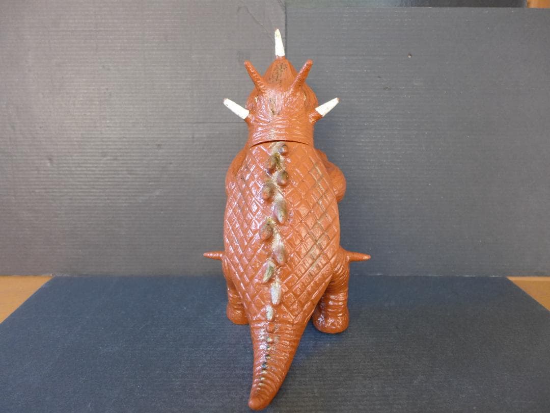 ウルトラ怪獣　冷凍怪獣バルゴン　ソフビ人形　フィギュア　大映刻印入 中古20cm