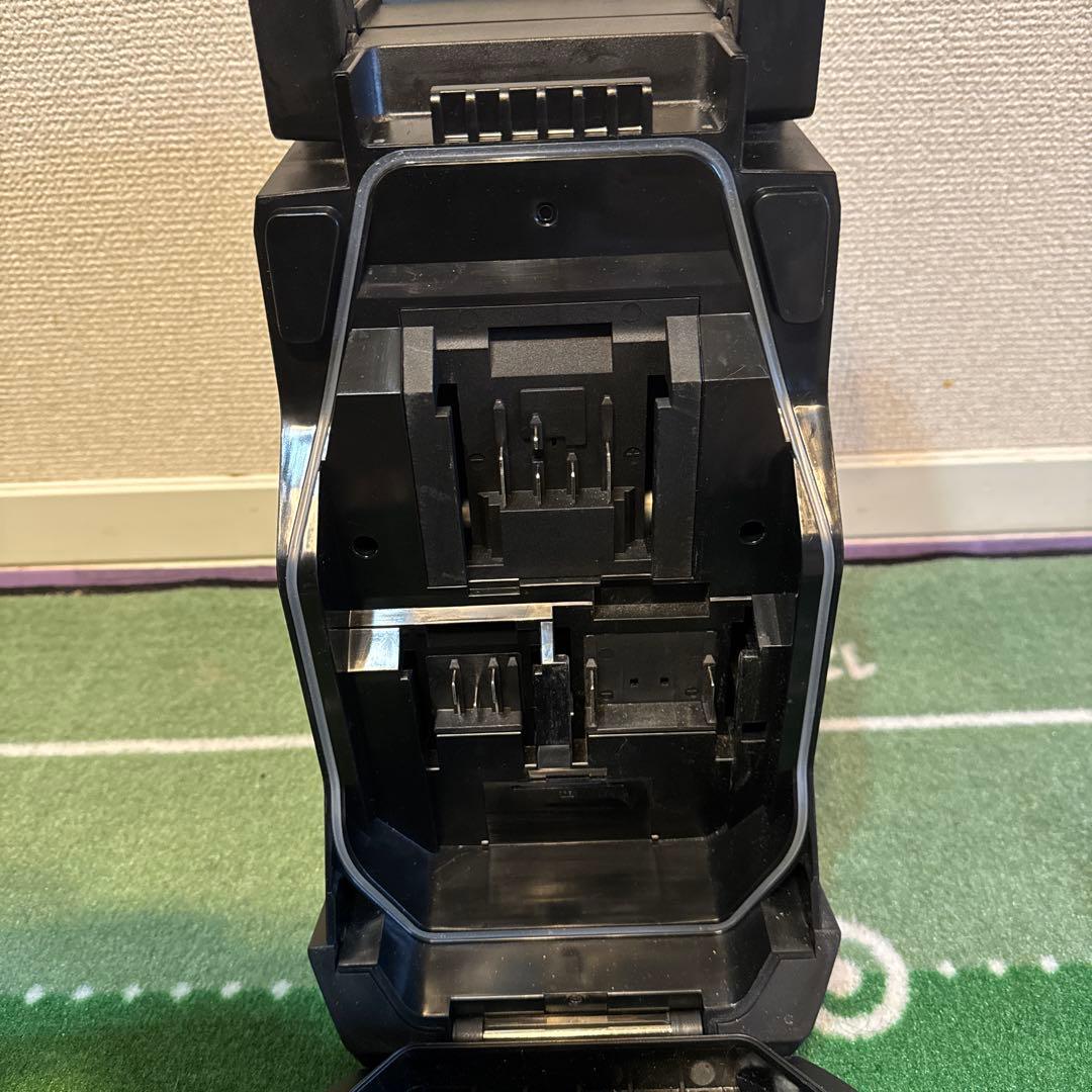 マキタ　充電式ラジオ　MR005G