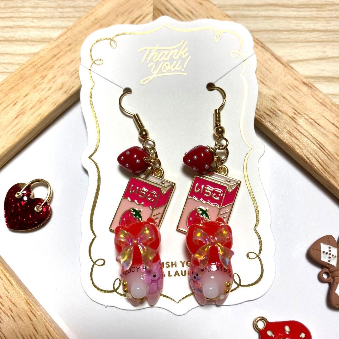 ☆苺いっぱいlovely猫ちゃんピアス☆