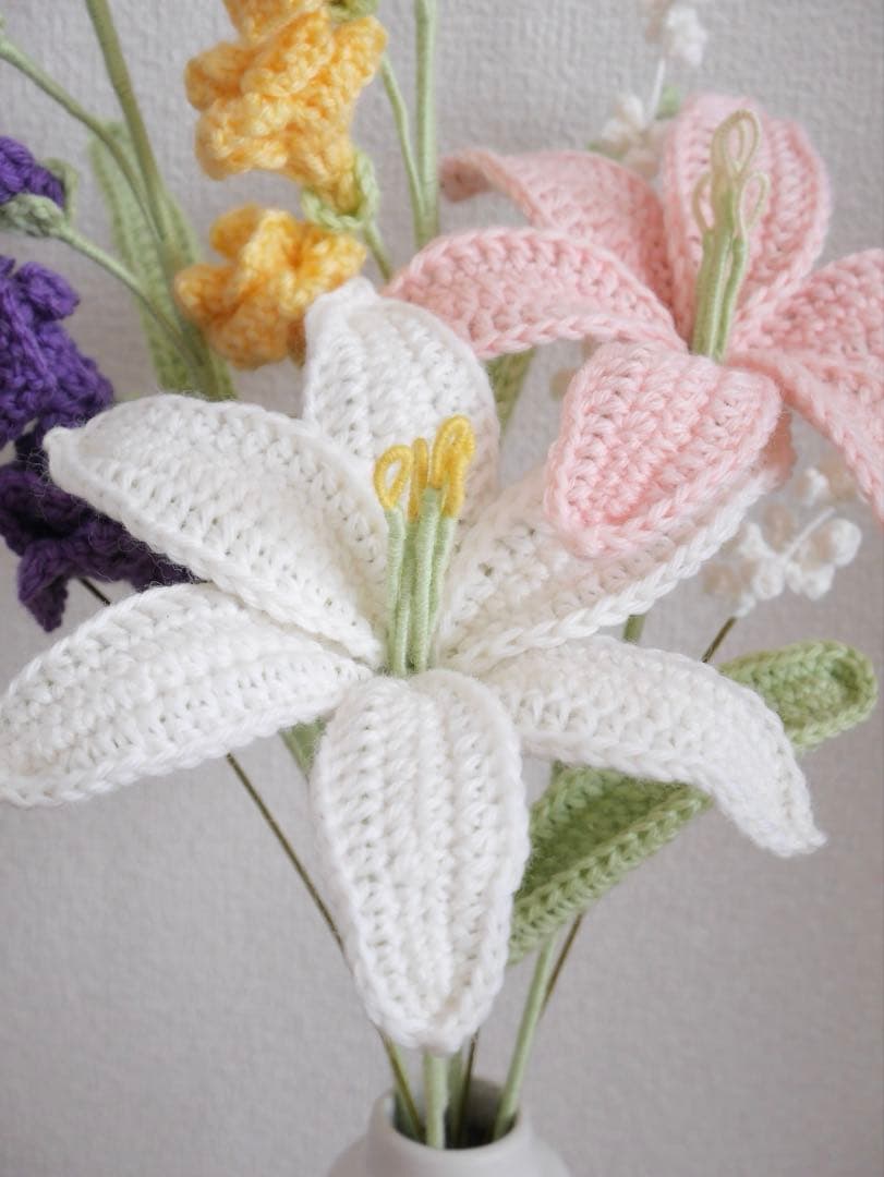 【百合】　枯れない花束 あみぐるみ プレゼント 誕生日 かぎ編み 毛糸の花