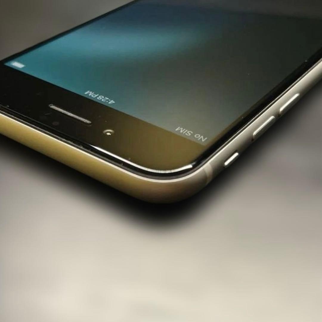 iPhone SE 第2世代 64GB ホワイト SIMフリー 初期化済み