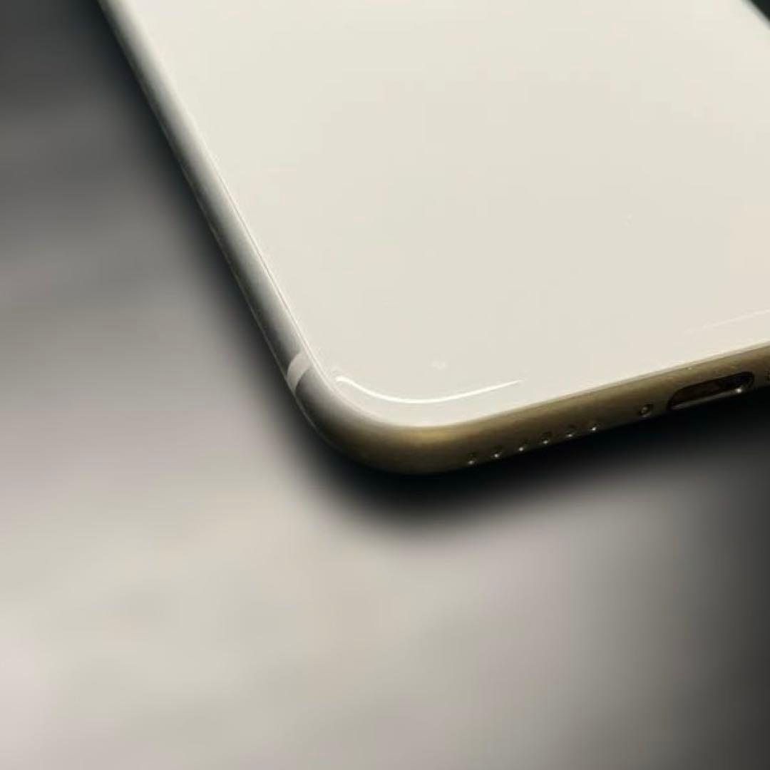 iPhone SE 第2世代 64GB ホワイト SIMフリー 初期化済み