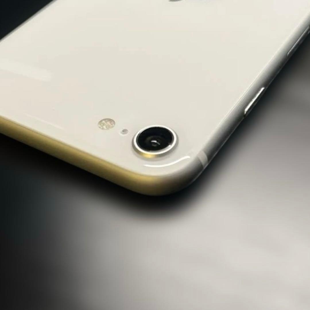 iPhone SE 第2世代 64GB ホワイト SIMフリー 初期化済み